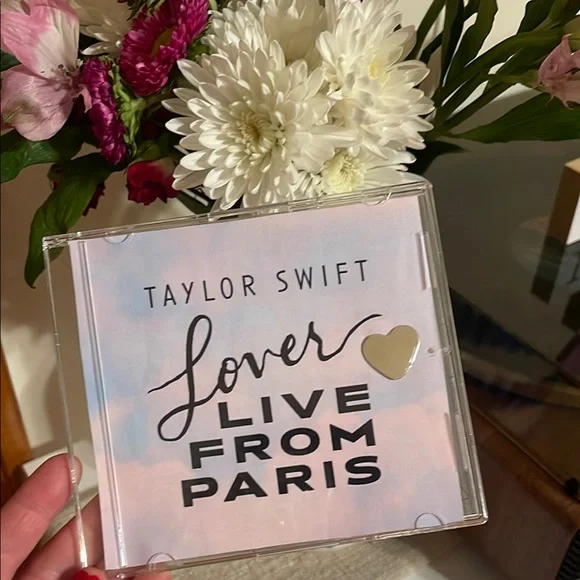 Taylor Swift Fan Made Lover Live From Paris CD 💕 - Picture 5 of 5